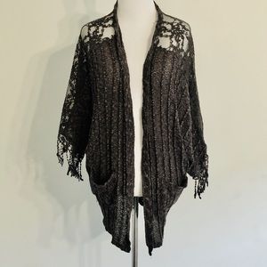 🧨 4/$25 Grey Bat Wing Cardigan w/ Lace Detail L